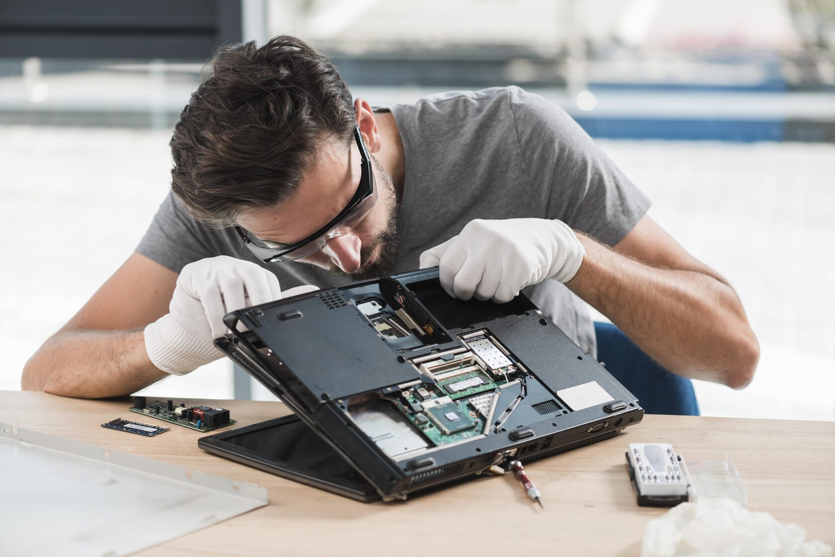 Laptop Servisi ve Destek