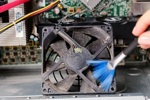 Server Soğutma Sistemleri ve Fan Temizliği